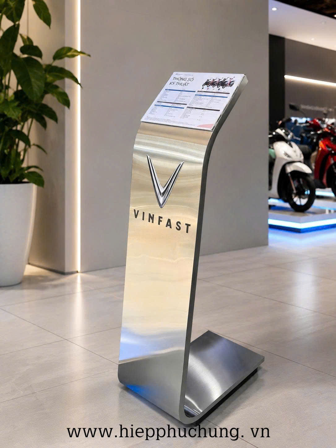 bục thông tin xe vinfast